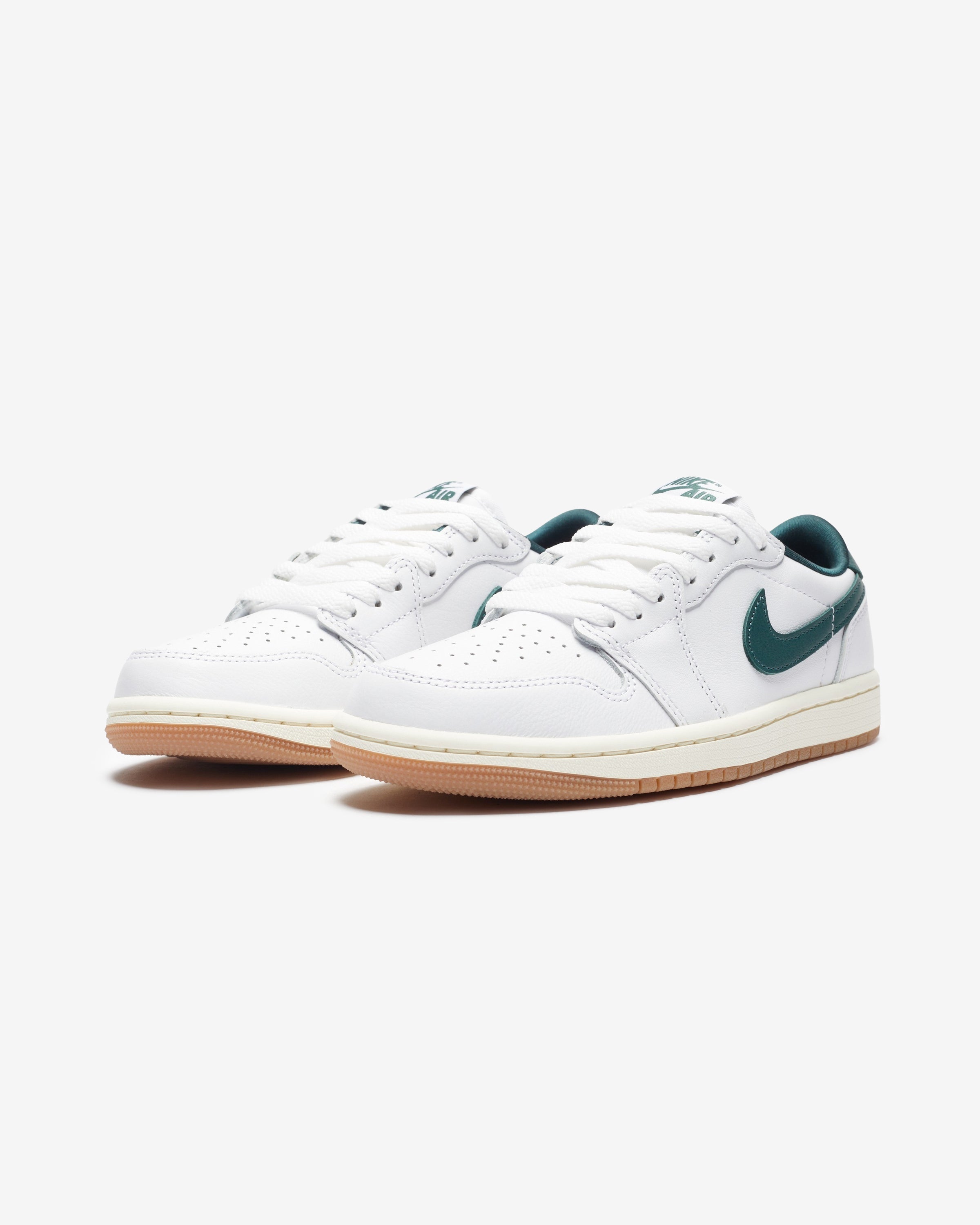 JORDAN WOMEN'S AJ 1 LOW OG - WHITE/ OXIDIZEDGREEN/ SAIL