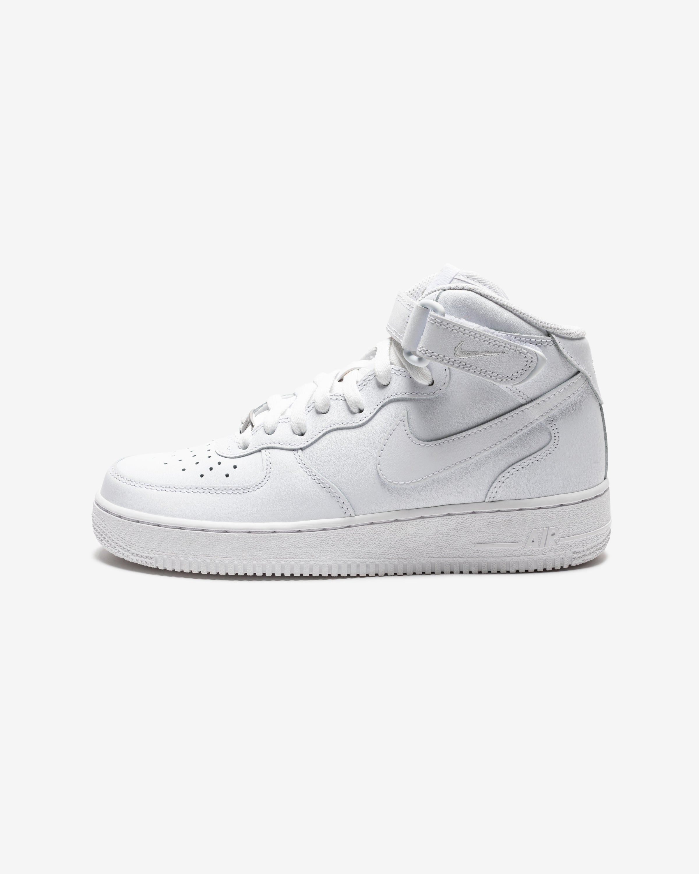 NIKE WOMEN'S AIR FORCE 1 '07 MID - WHITE