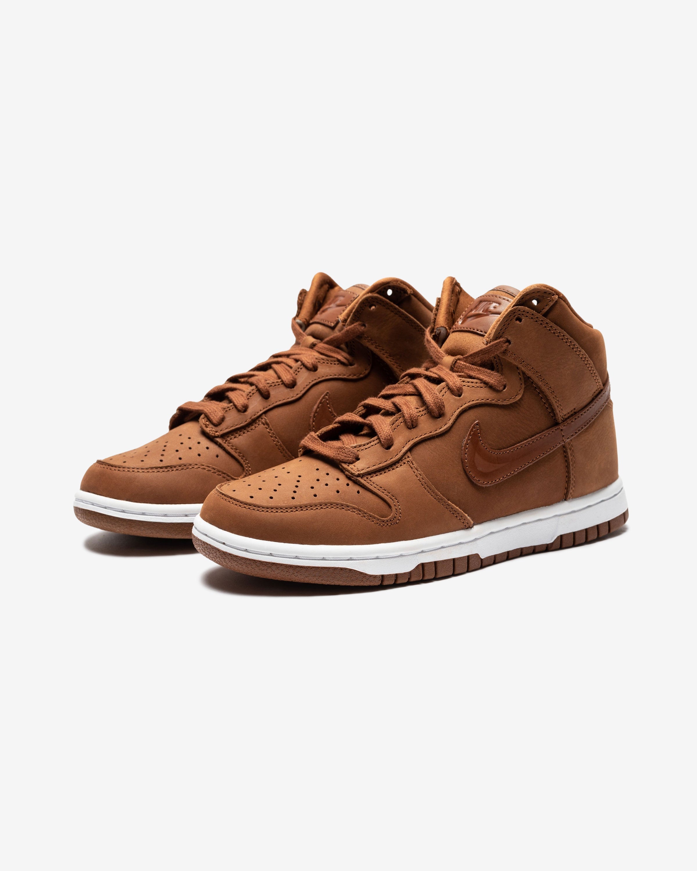 NIKE WOMENS DUNK HIGH PREMIUM - PECAN/ PECAN/ WHITE